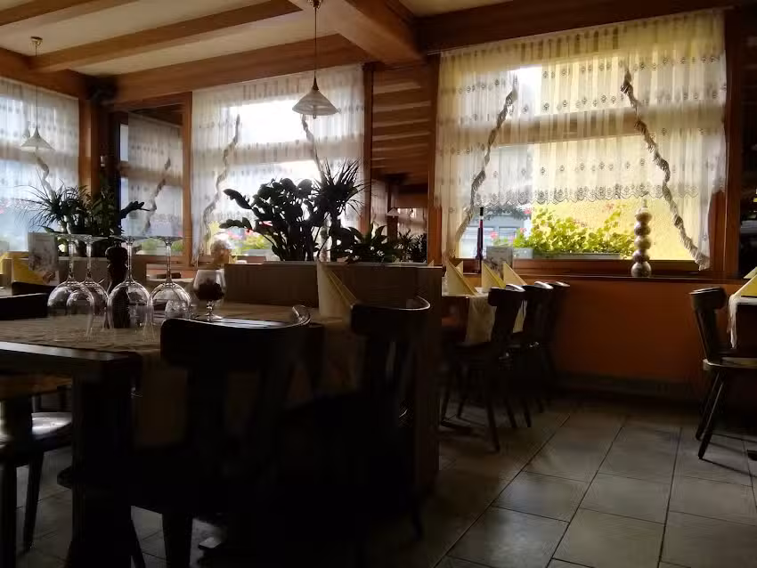 Hotel Restaurant Bahnhof Da Luca