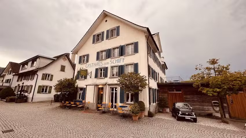 Hotel&bull;Restaurant&bull;Bar Schiff