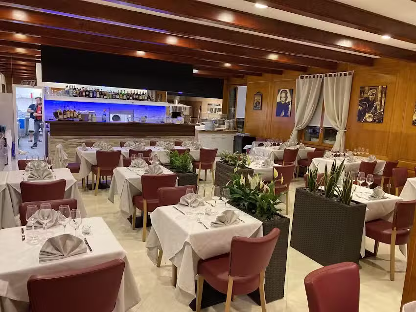 H&ocirc;tel Restaurant la Maison Blanche