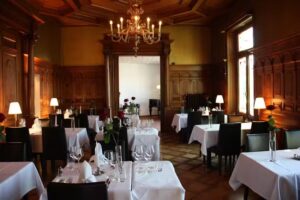 Hotel & Restaurant Schloss/Castle Schwandegg