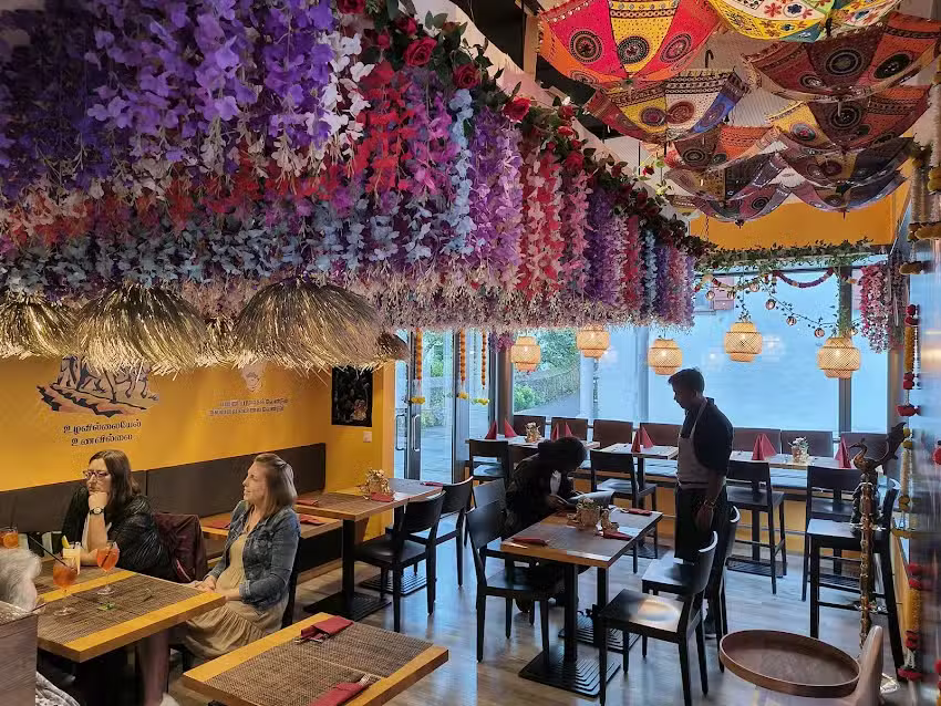 Kingcoconut Restaurant &Bar