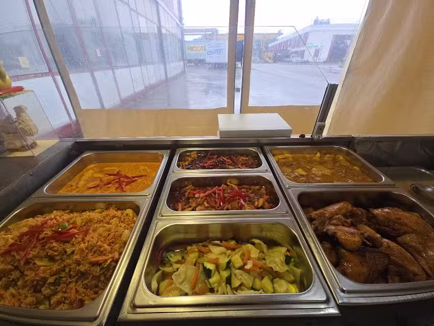 Kumto Thai Takeaway D&auml;llikon