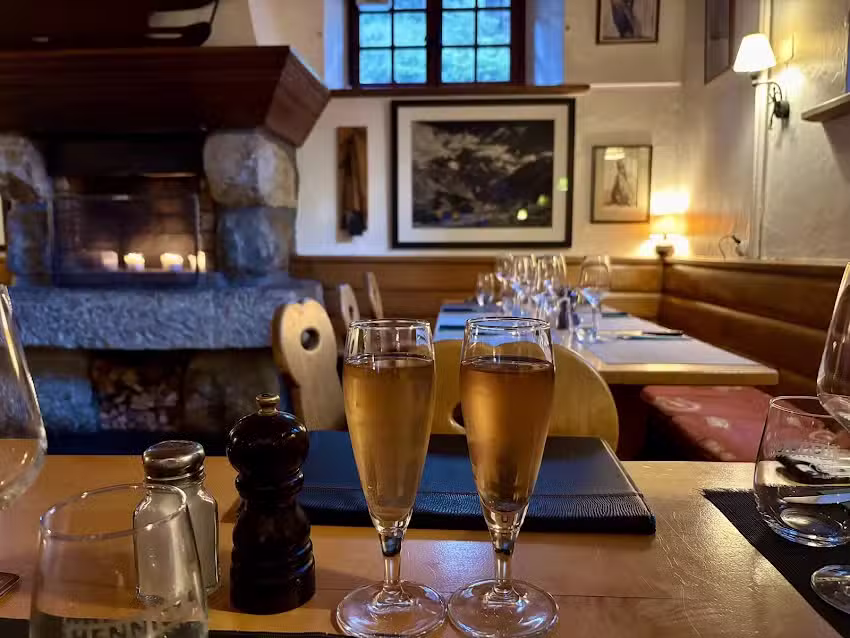 Kurhaus Restaurant Arolla &ndash; Jardin & Terrasse Panoramique