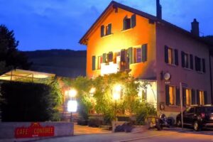 La Contr&eacute;e Restaurant