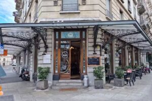 La Maison Rouge by Rag&ugrave;