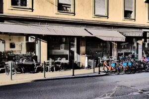 La Passerelle &ndash; Kolgeci &ndash; Bar Restaurant