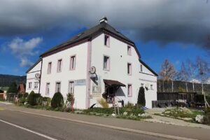 La Taverne des Petits-Ponts (ancien nom: Restaurant Les Bouleaux)