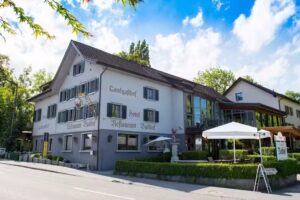 Landgasthof Badhof &ndash; (Hotel, Restaurant & Bar)