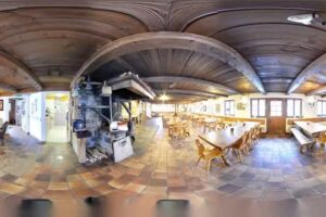 Le Chalet (restaurant et fromagerie de démonstration)