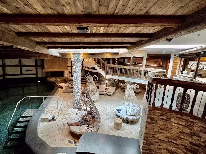 Le Gen&eacute;vrier &ndash; Lounge &laquo;Adults Only&raquo;