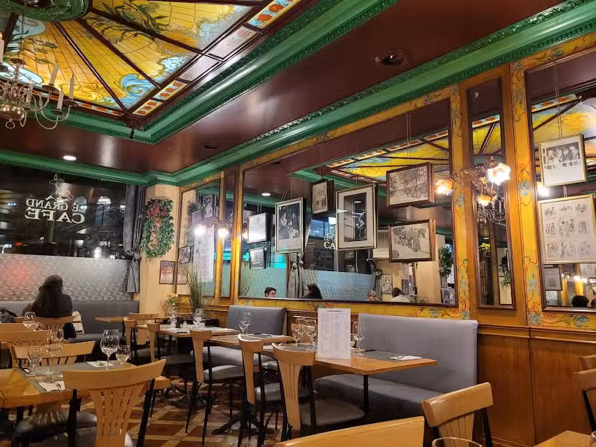 Le Grand Caf&eacute;