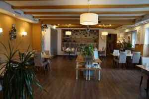 Le Reposoir Caf&eacute; Restaurant