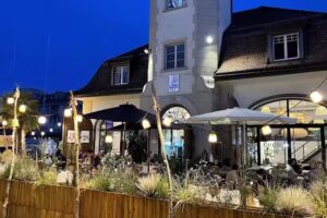 Lennox Restaurant Bar und Caf&eacute;