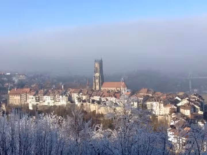 Les Falaises-Le Caf&eacute;