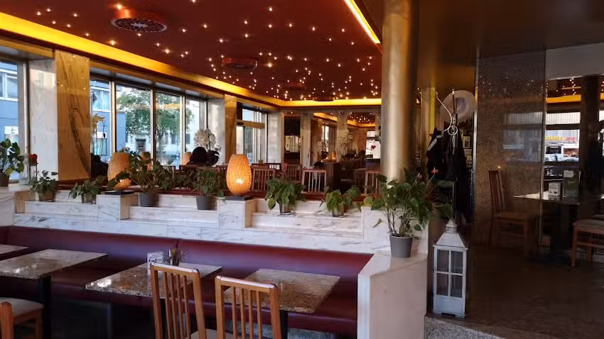 LOK LAK Asian Eatery