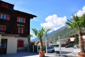 Lory&rsquo;s Bistro Restaurant Sport