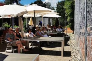 Mai’s Timeout Restaurant