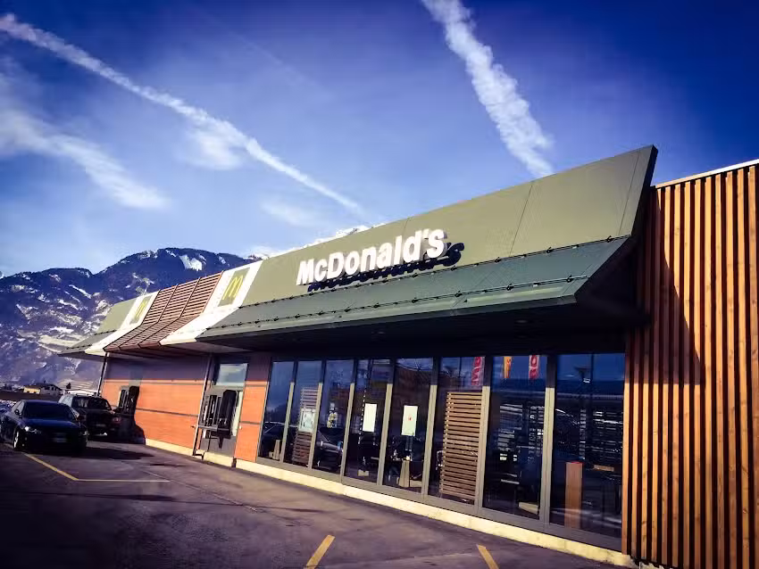 McDonald&rsquo;s Restaurant