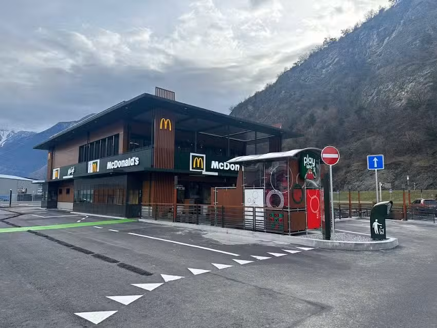 McDonald&rsquo;s Restaurant