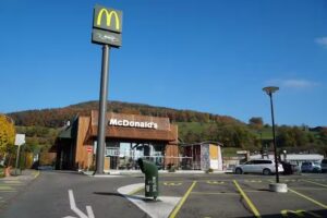 McDonald&rsquo;s Restaurant