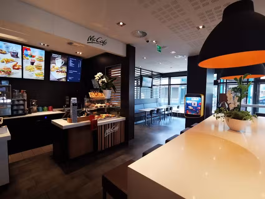 McDonald&rsquo;s Restaurant