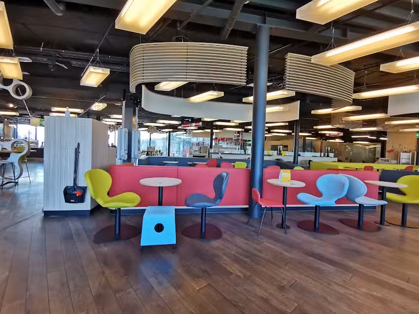 McDonald&rsquo;s Restaurant