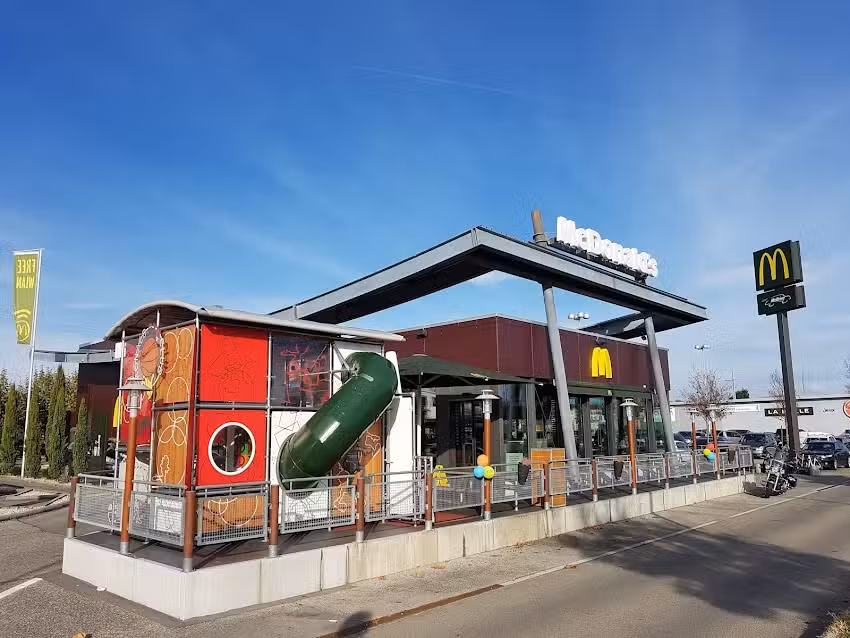 McDonald&rsquo;s Restaurant