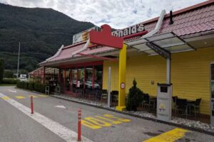 McDonald&rsquo;s Restaurant