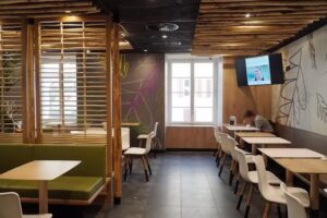 McDonald&rsquo;s Restaurant