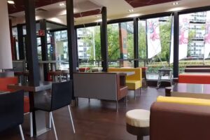 McDonald&rsquo;s Restaurant