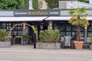 Medusa Restaurant Grillhaus & Lounge