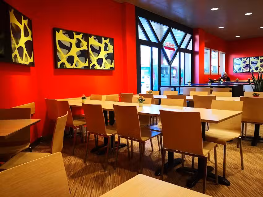 Migros Restaurant &ndash; Dietikon &ndash; L&ouml;wenzentrum