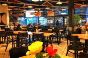 Migros Restaurant &ndash; K&ouml;niz &ndash; Bl&auml;uacker