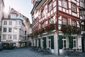 National zum goldenen Leuen