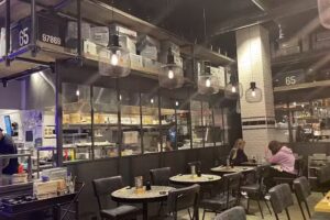 Negishi Sushi Bar, Zug Metalli