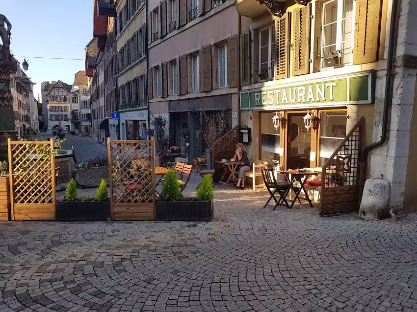 New Croix-Blanche Restaurant