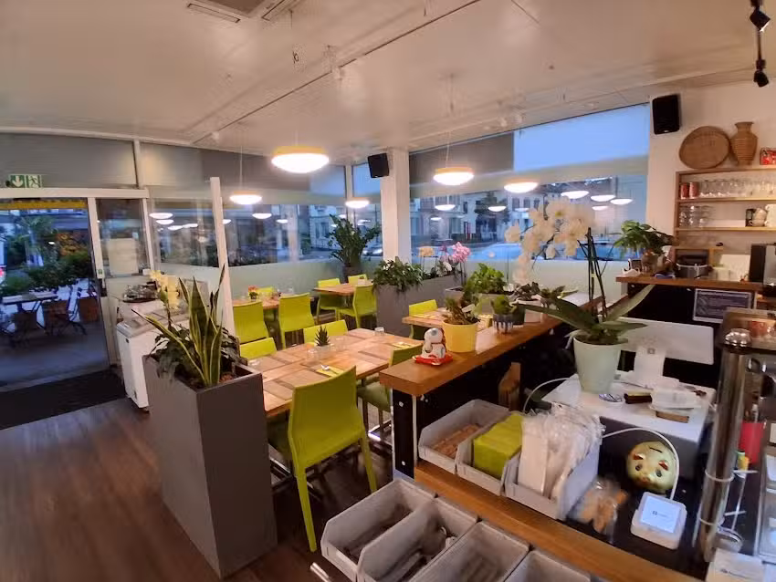 NongNang Thai Take Away & Restaurant