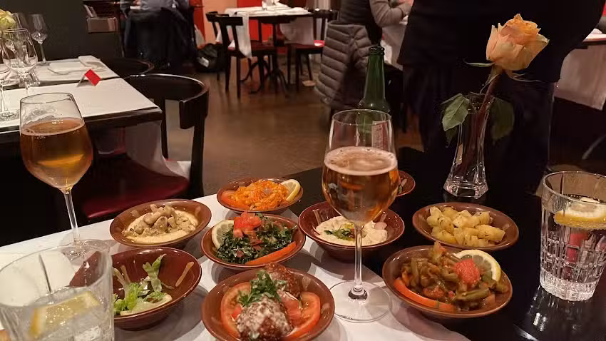 Noon Restaurant & Bar