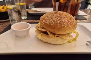 O&rsquo;L&eacute; burger et tapas