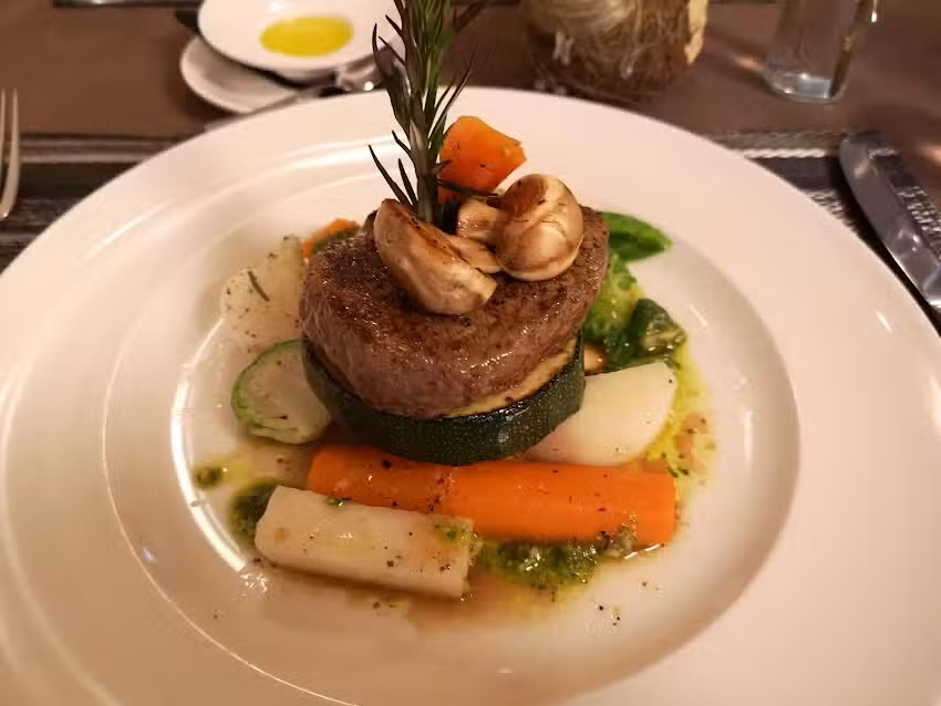 Oberlis Bahnh&ouml;fli &ndash; Ihr Speiserestaurant am Sempachersee