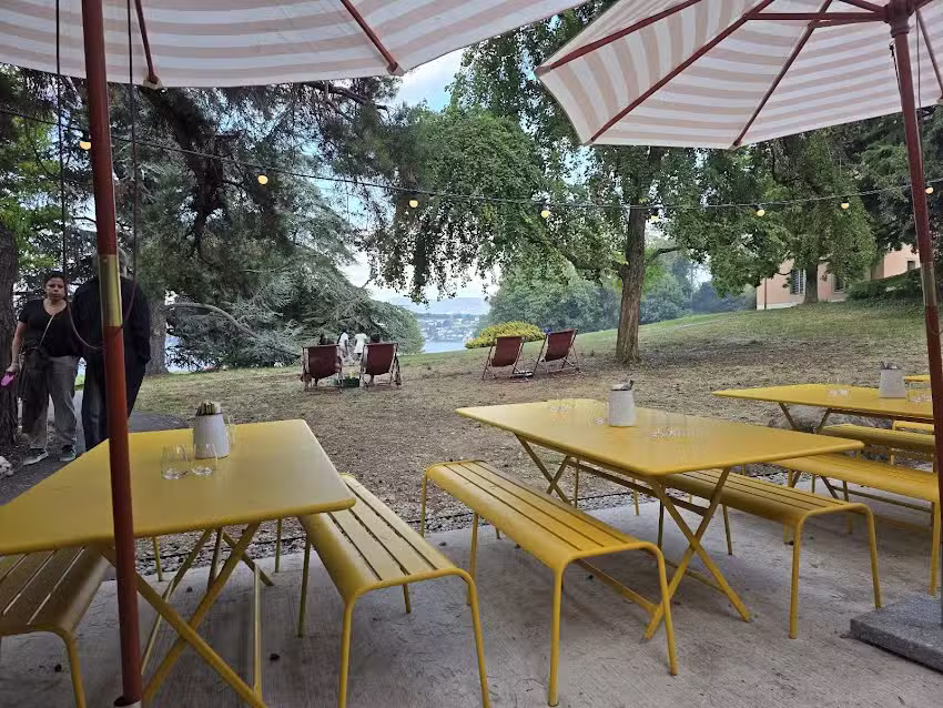 Pavillon Barton &ndash; Comptoir Basque &ndash; Lake House