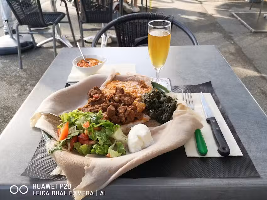 Pizzeria Chez Tony, titulaire Mascarenhas G&oacute;is Rotundo