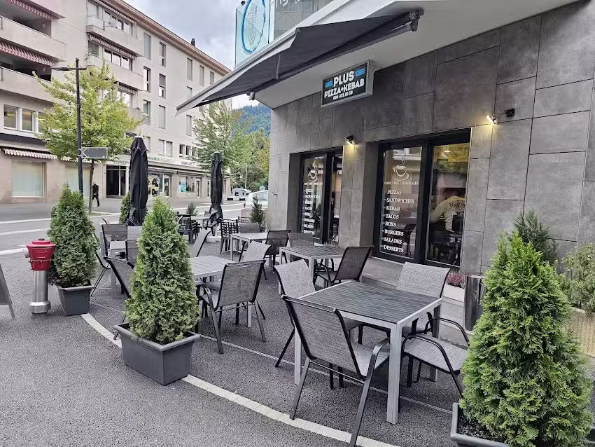 Plus Pizza + Kebab, Ramaj &ndash; Monthey