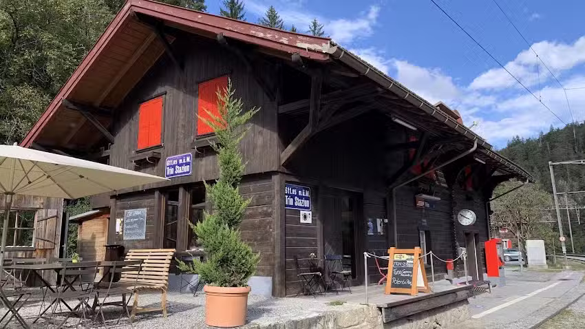 RealisierBar Trin Staziun