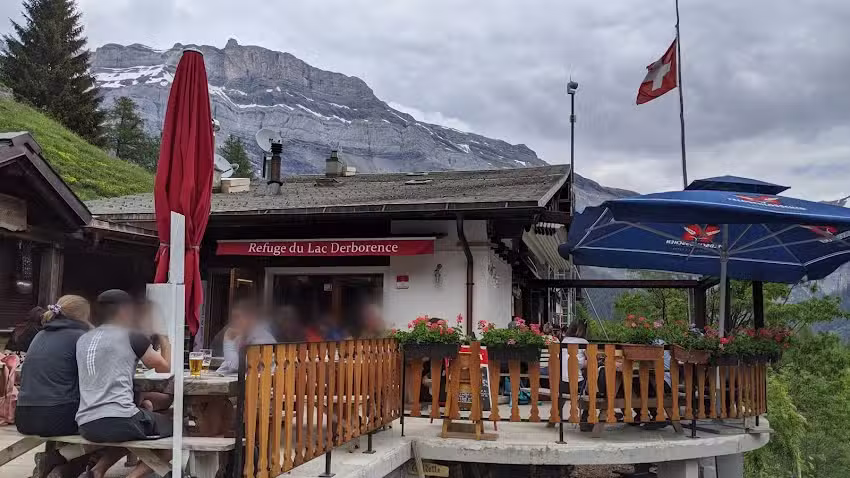 Refuge du Lac Derborence