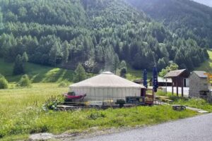 Refuge Le Peuty La Yourte des Amis