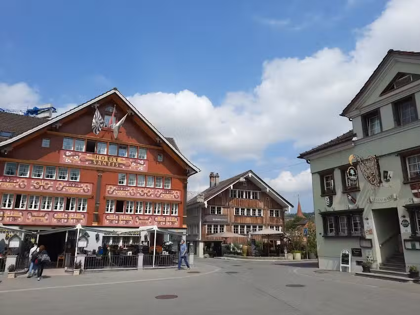 Restaurant Caf&eacute; Flade