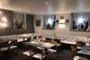 Restaurant & Caf&eacute; im Schweizerhaus Riehen