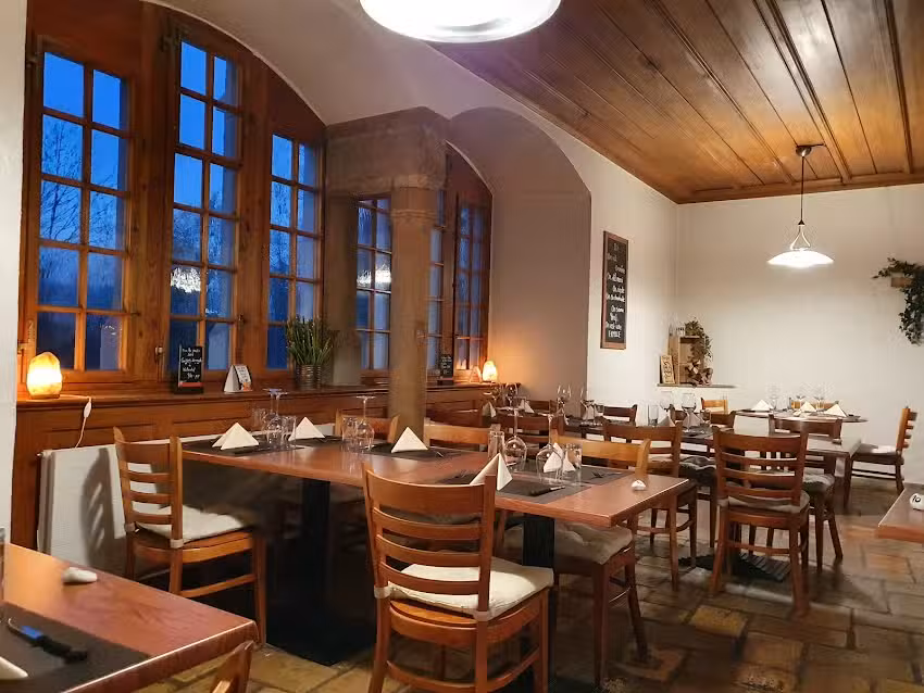 Restaurant Ch&acirc;teau de Domont, Henri Fab&egrave;res