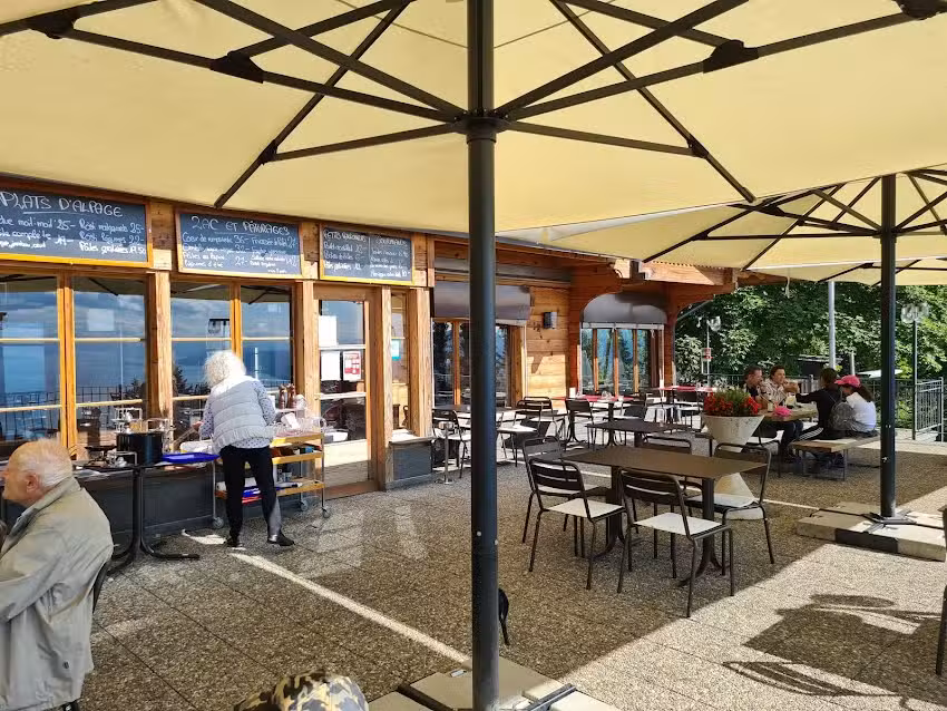 Restaurant des Pl&eacute;iades